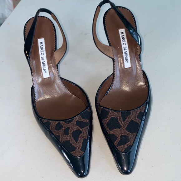 Manolo Blahnik Shoes - MANOLO BLAHNIK Black Patent Leather Slingbacks